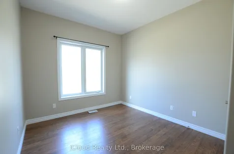 25 Rue Vanier N/a Tiny ON L9M 0J2
