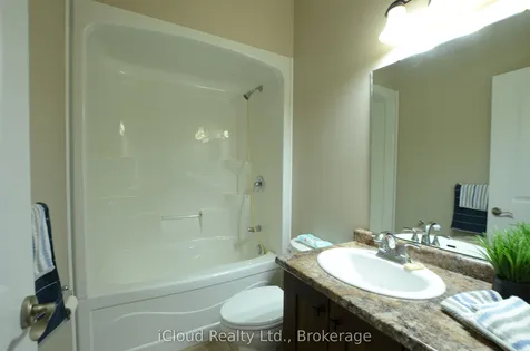 25 Rue Vanier N/a Tiny ON L9M 0J2