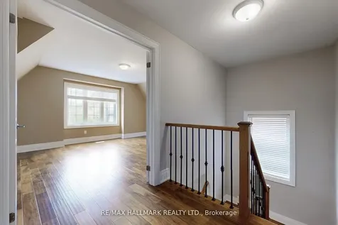 61 Mcisaac Drive Springwater ON L4M 4S4