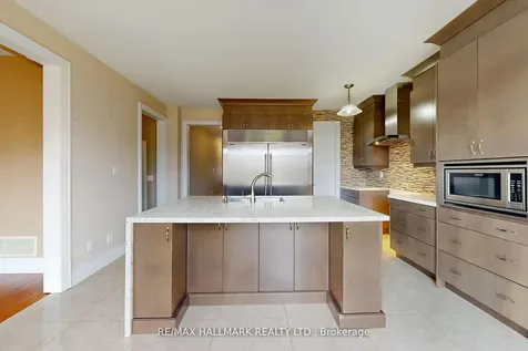 61 Mcisaac Drive Springwater ON L4M 4S4