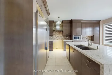 61 Mcisaac Drive Springwater ON L4M 4S4