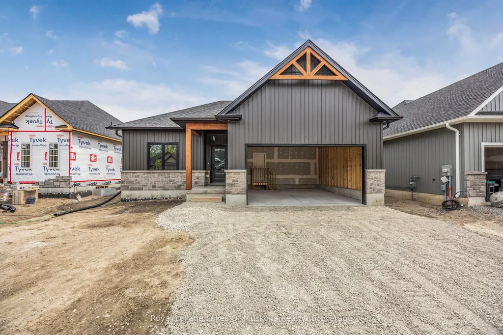 120 Brandon Avenue Severn ON L0K 1E0