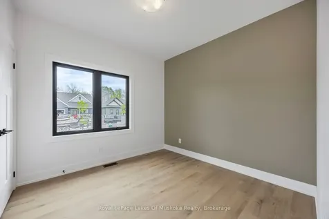 120 Brandon Avenue Severn ON L0K 1E0