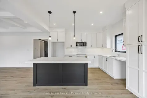 120 Brandon Avenue Severn ON L0K 1E0