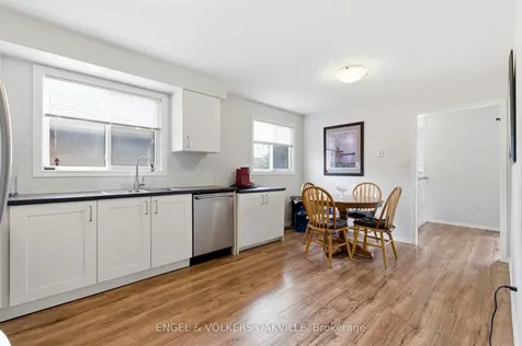 30 Porritt Street Barrie ON L4N 6Y3