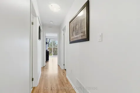 30 Porritt Street Barrie ON L4N 6Y3