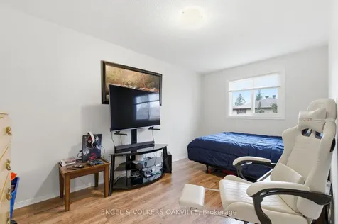30 Porritt Street Barrie ON L4N 6Y3