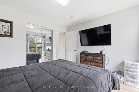 30 Porritt Street Barrie ON L4N 6Y3