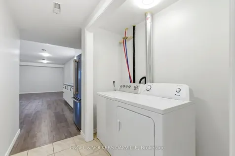 30 Porritt Street Barrie ON L4N 6Y3