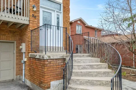 30 Porritt Street Barrie ON L4N 6Y3