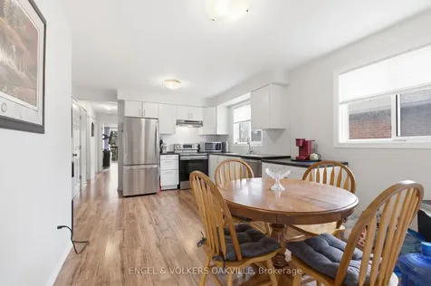 30 Porritt Street Barrie ON L4N 6Y3