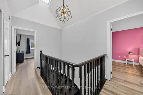 51 Stanley Street Barrie ON L4M 6V3