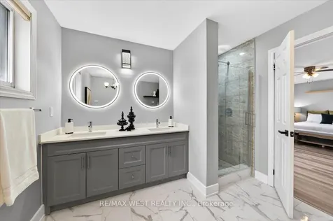 51 Stanley Street Barrie ON L4M 6V3