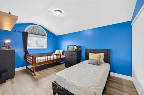 51 Stanley Street Barrie ON L4M 6V3