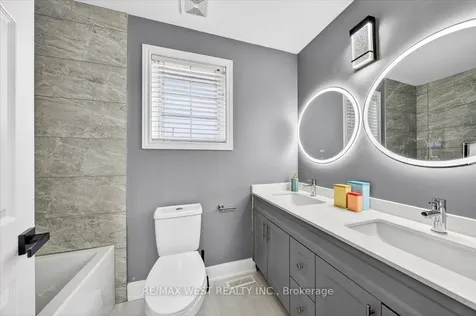 51 Stanley Street Barrie ON L4M 6V3