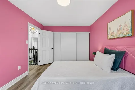 51 Stanley Street Barrie ON L4M 6V3