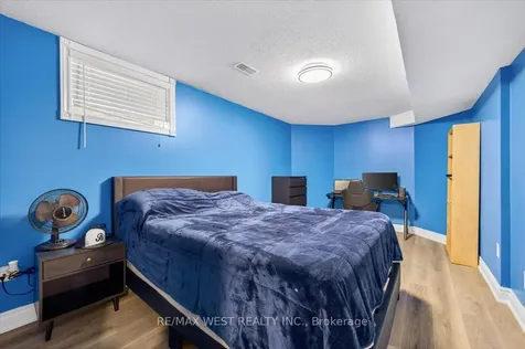 51 Stanley Street Barrie ON L4M 6V3