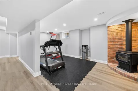 51 Stanley Street Barrie ON L4M 6V3