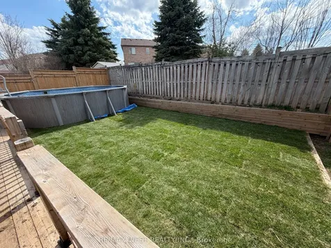 51 Stanley Street Barrie ON L4M 6V3