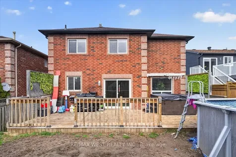 51 Stanley Street Barrie ON L4M 6V3