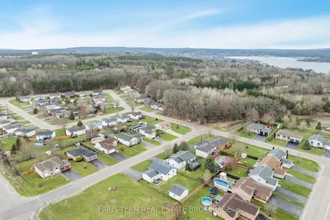2 Sheffcote Street Penetanguishene ON L9M 1W1