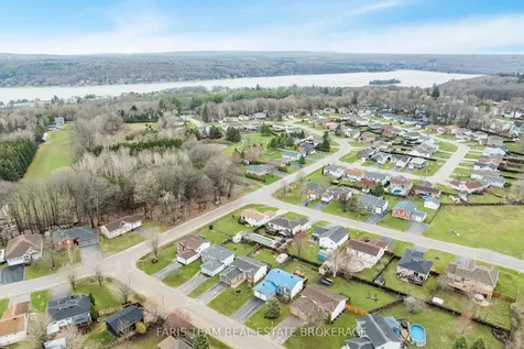 2 Sheffcote Street Penetanguishene ON L9M 1W1