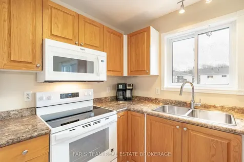 2 Sheffcote Street Penetanguishene ON L9M 1W1