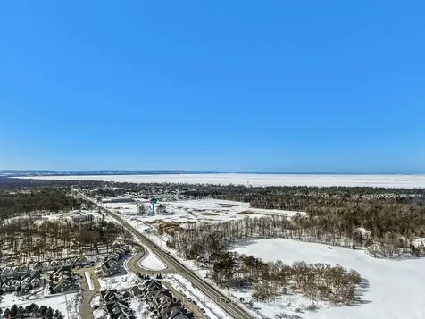 49 Surf Drive Wasaga Beach ON L9Z 0J4