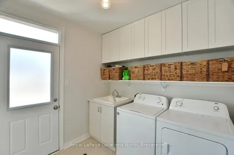 48 Mclean Avenue Collingwood ON L9Y 3Z6