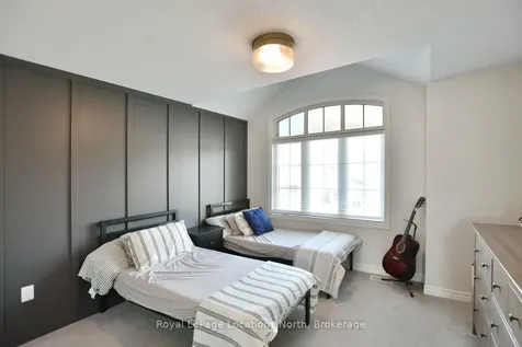 48 Mclean Avenue Collingwood ON L9Y 3Z6