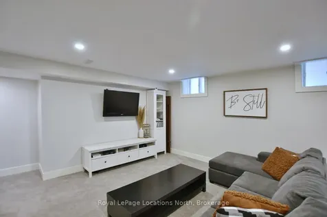 48 Mclean Avenue Collingwood ON L9Y 3Z6