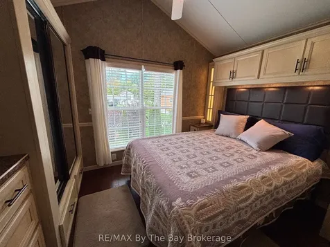 10 White Pines Trail Wasaga Beach ON L9Z 1X7