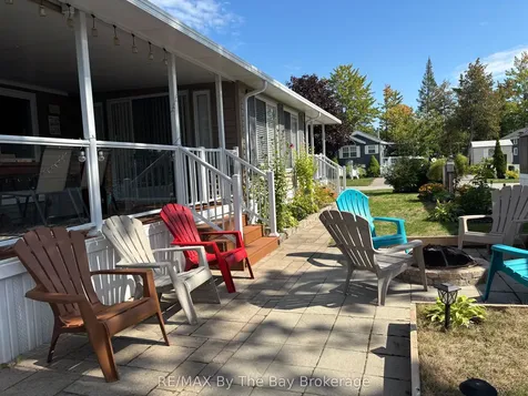 10 White Pines Trail Wasaga Beach ON L9Z 1X7