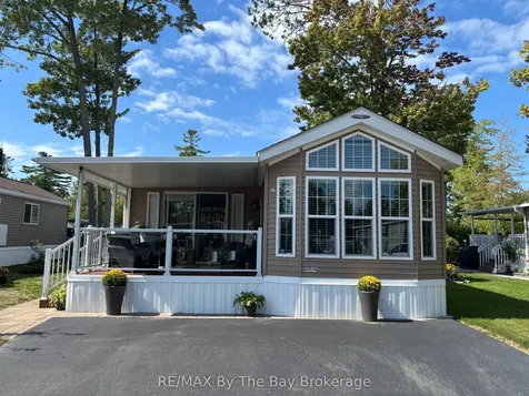 10 White Pines Trail Wasaga Beach ON L9Z 1X7