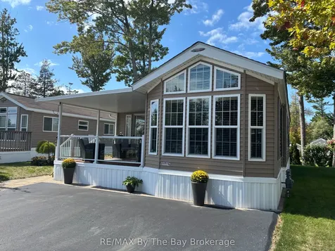 10 White Pines Trail Wasaga Beach ON L9Z 1X7