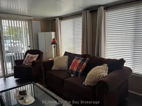 10 White Pines Trail Wasaga Beach ON L9Z 1X7
