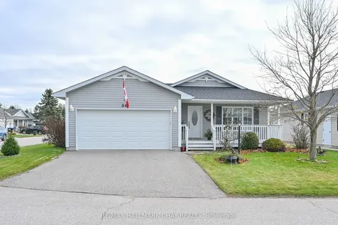 38 Kentucky Avenue Wasaga Beach ON L9Z 3A8
