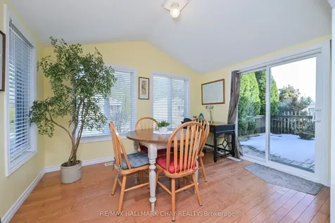 38 Kentucky Avenue Wasaga Beach ON L9Z 3A8