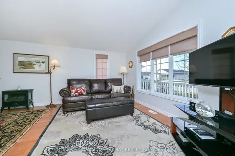 38 Kentucky Avenue Wasaga Beach ON L9Z 3A8