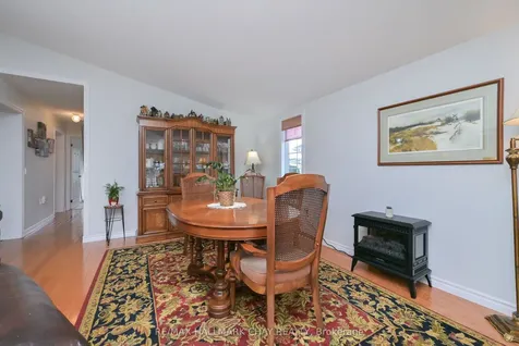 38 Kentucky Avenue Wasaga Beach ON L9Z 3A8