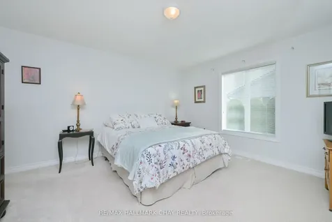 38 Kentucky Avenue Wasaga Beach ON L9Z 3A8