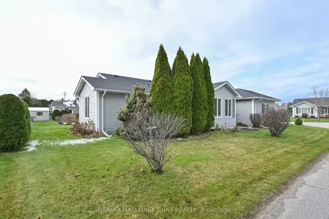 38 Kentucky Avenue Wasaga Beach ON L9Z 3A8