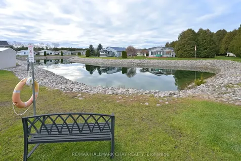 38 Kentucky Avenue Wasaga Beach ON L9Z 3A8