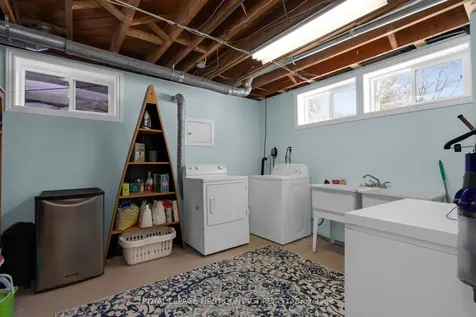 103 Rodney Street Barrie ON L4M 4C2