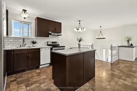 224 Beech Street Clearview ON L0M 1S0