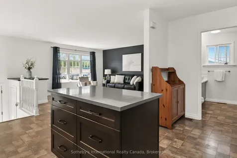 224 Beech Street Clearview ON L0M 1S0