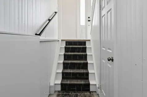 224 Beech Street Clearview ON L0M 1S0