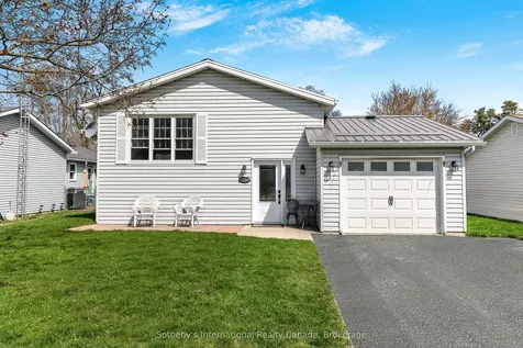 224 Beech Street Clearview ON L0M 1S0