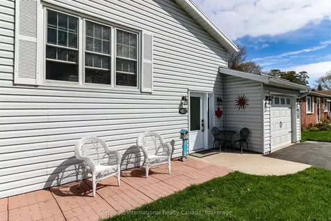 224 Beech Street Clearview ON L0M 1S0