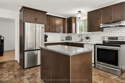224 Beech Street Clearview ON L0M 1S0